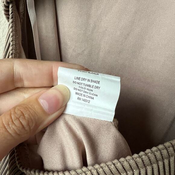 NWT Angel Biba Mocha Brown Ribbed Open Back Cut Out Mini Dress Size M - Picture 8 of 8